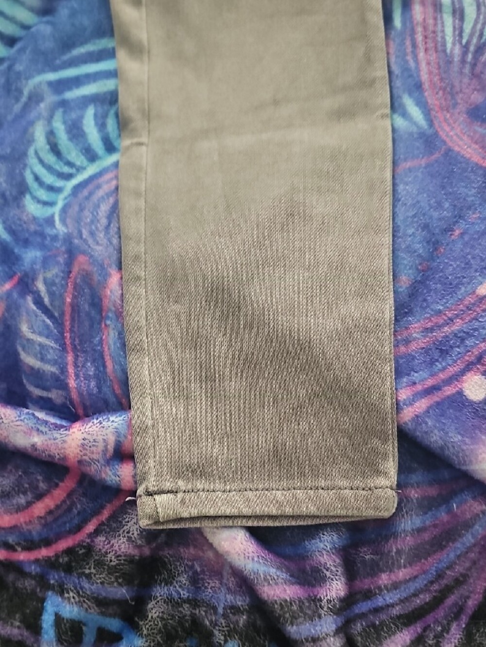 NWOT Faded Glory Women's Gray Jeggings - Picture 2 of 4